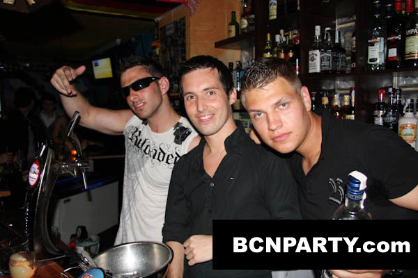 Beer Pong in Ovella Negra