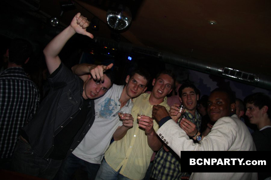 Beer Pong in Ovella Negra