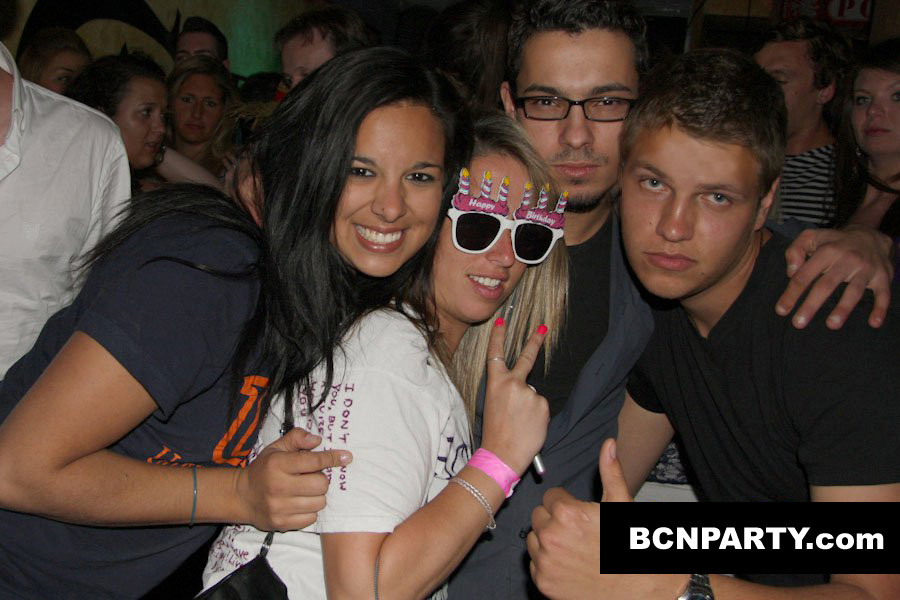 Beer Pong in Ovella Negra