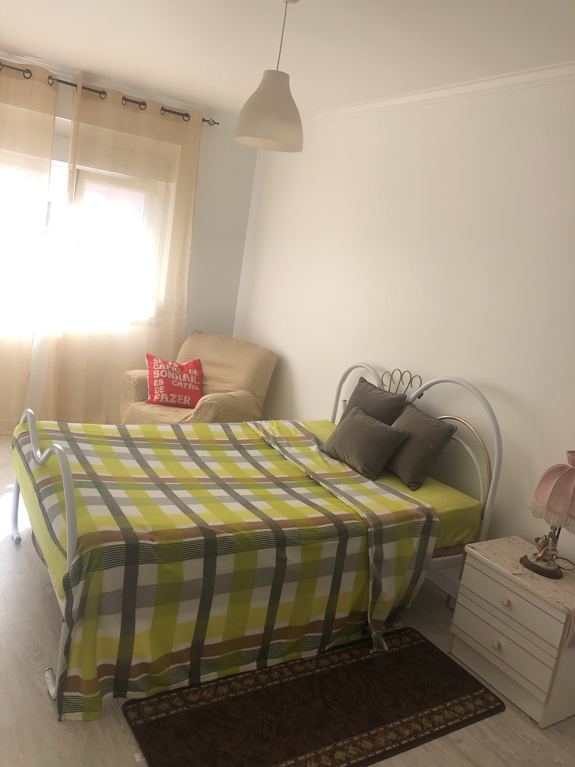 BIG ROOM IN AMOR, SEIXAL_ LISBOA