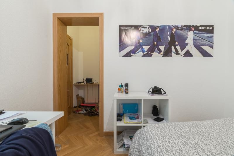 bonita habitación con vestidor en pleno centro de madrid | Alquiler
