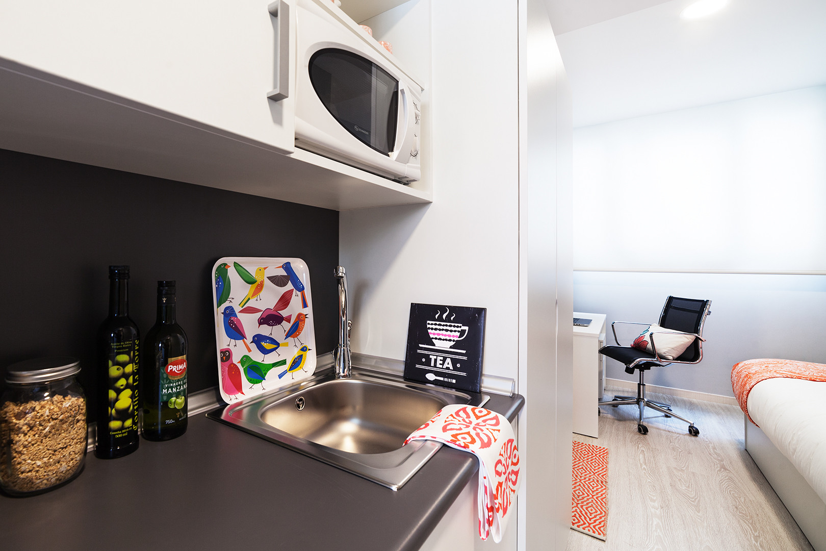 Brand new single ensuite room & full board University dorm Madrid