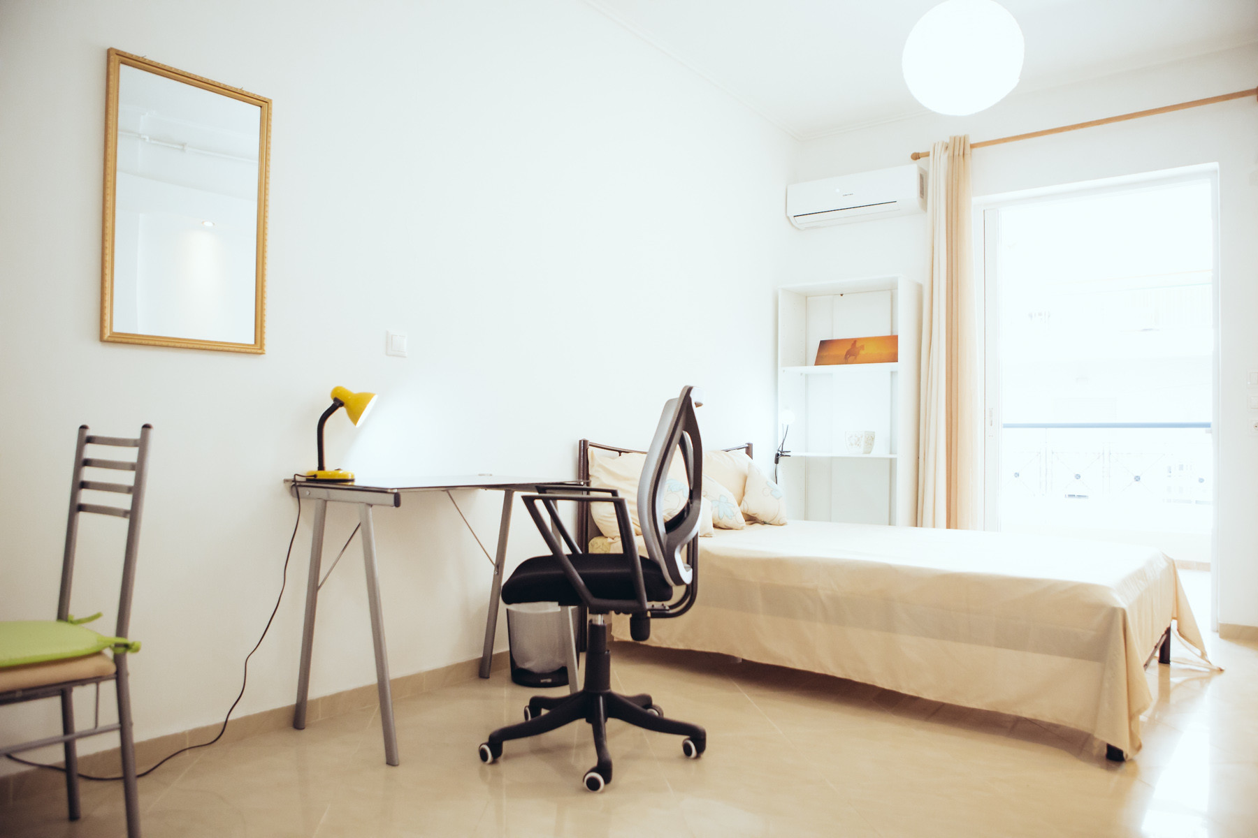 Brand new “studio apartment”, suny and spacious, next to metro station