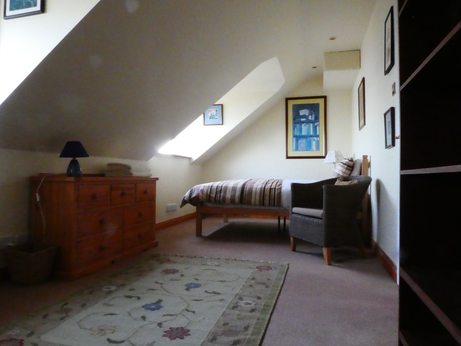 3 Zimmer Wohnung In Dublin Mit Internet Und Mit Reinigungsservice Zu Vermieten