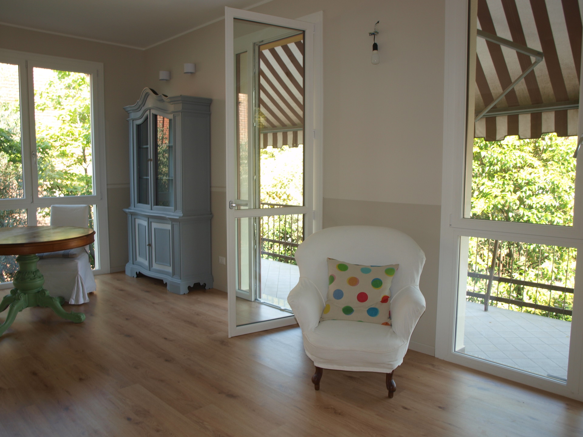 Camere in ampio appartamento nel verde alle porte di Milano | Stanze ... Camere in ampio appartamento nel verde alle porte di Milano | Stanze ...