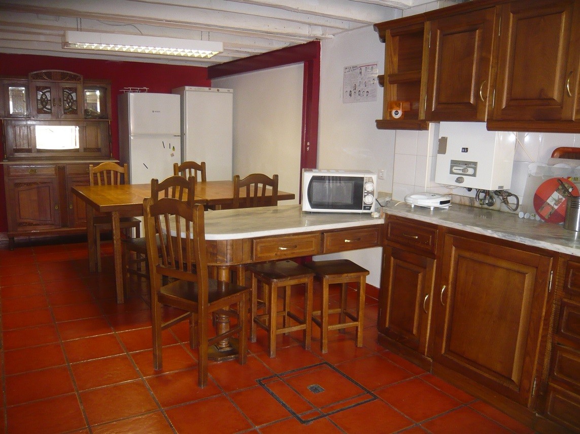 Quarto com 2 varandas em casa à Praça da República, Coimbra