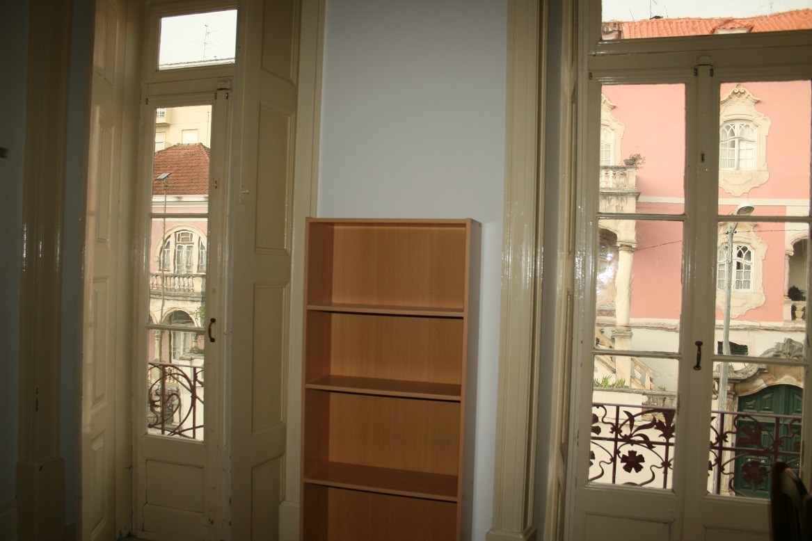 Quarto com 2 varandas em casa à Praça da República, Coimbra