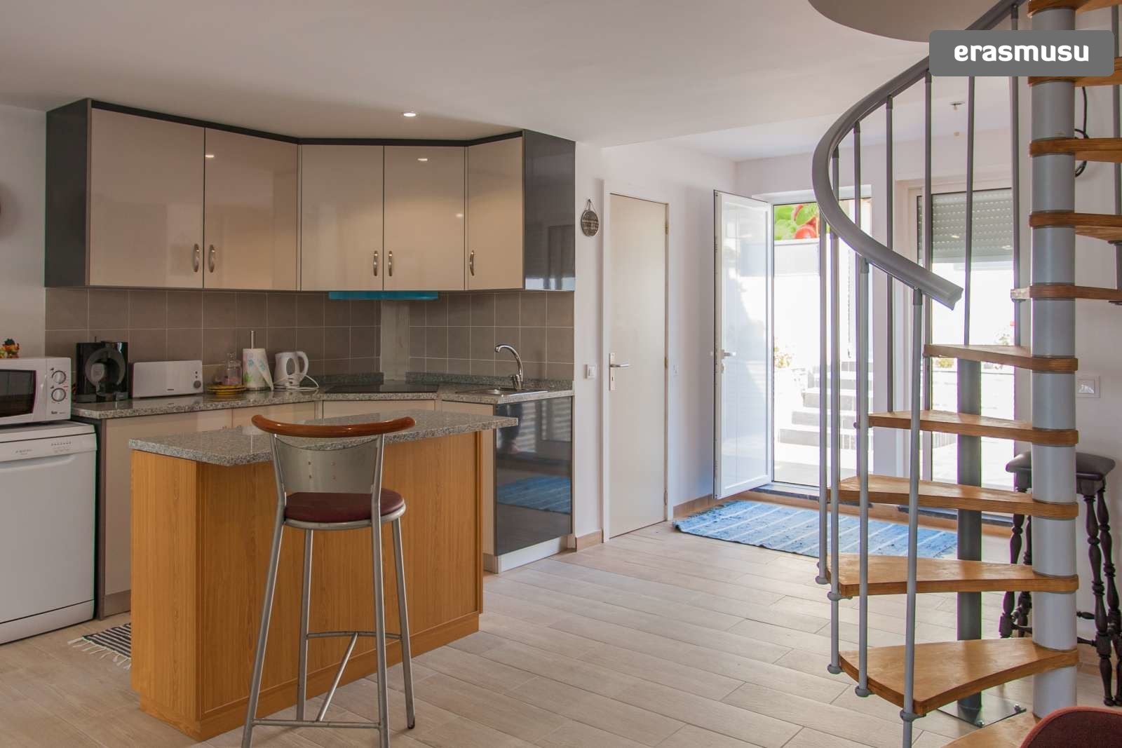 Charming 2-bedroom House for rent in Bonfim