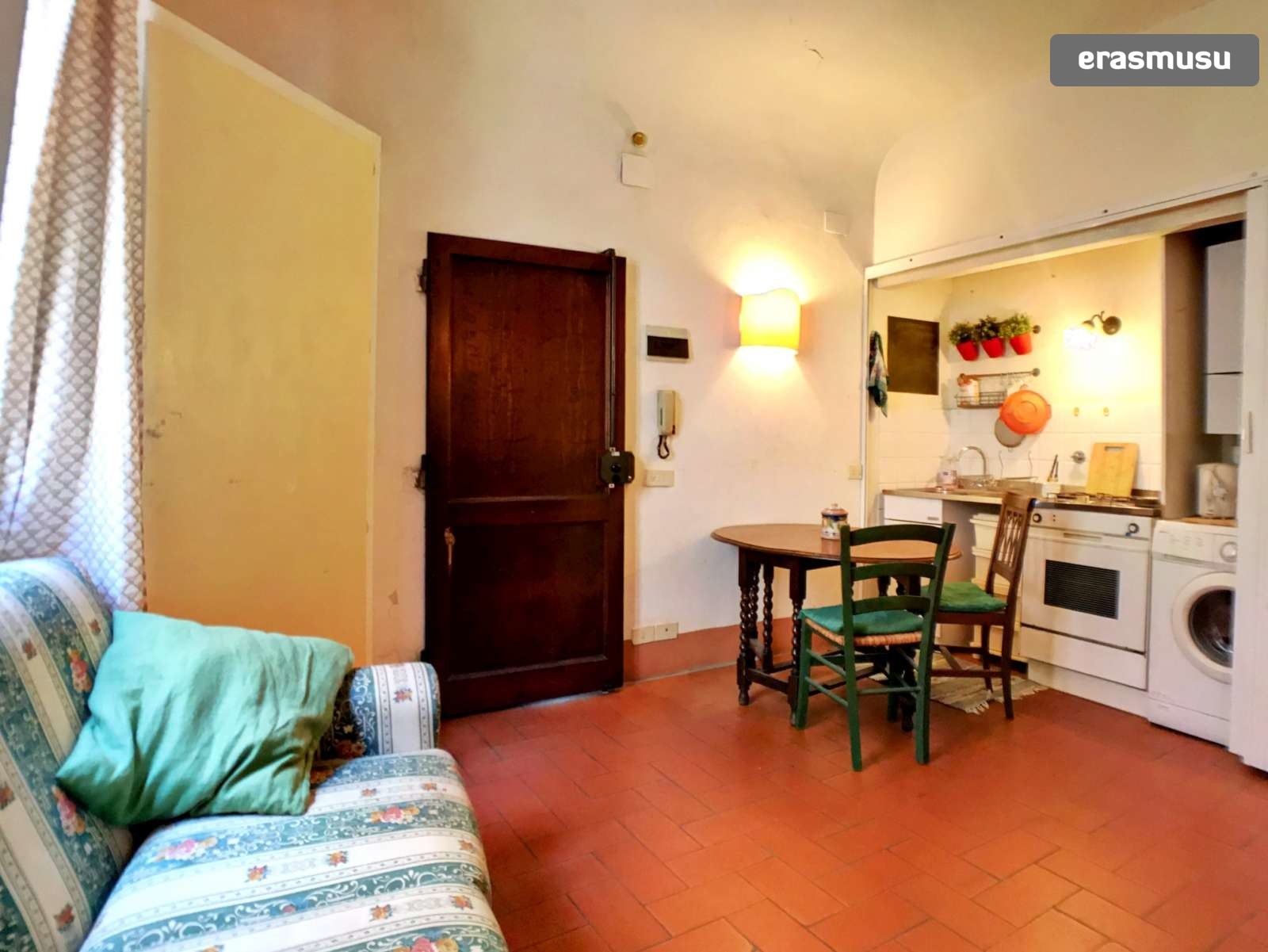 Charming 2 Bedroom Apartment With Views Of Duomo And Rooftop