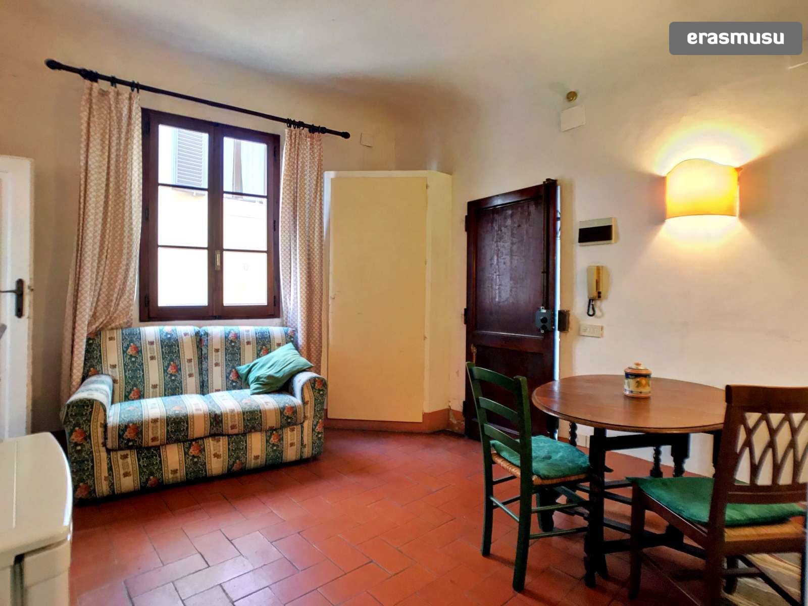 Charming 2 Bedroom Apartment With Views Of Duomo And Rooftop
