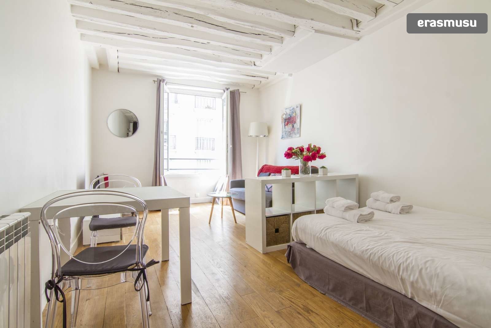 Charming studio apartment for rent next to Sorbonne in Paris 5 Un an