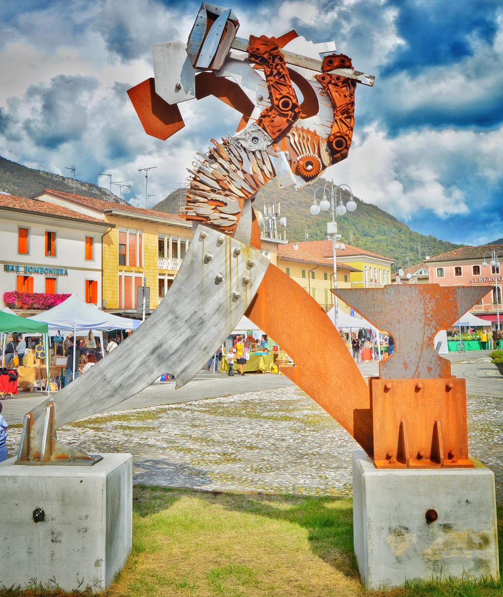 City of Knife- Maniago