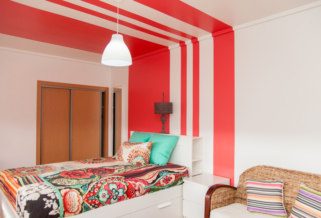 Nice room for (Girl)student, near the Place de la Republique