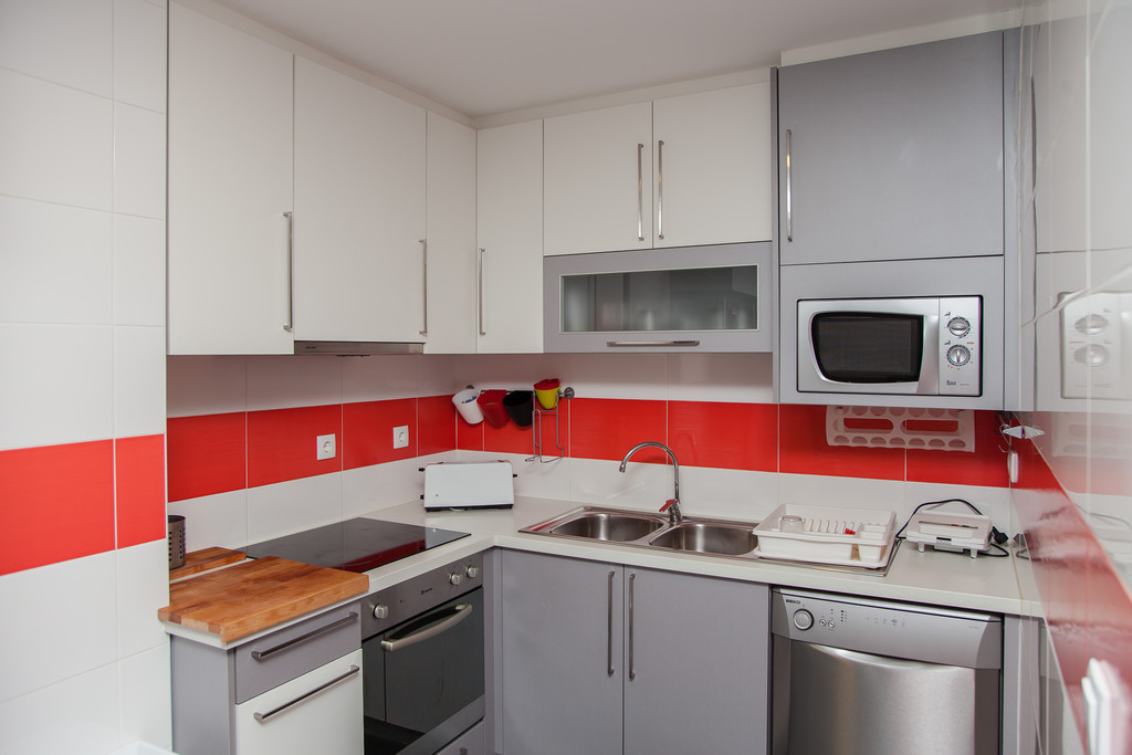 Nice room for (Girl)student, near the Place de la Republique