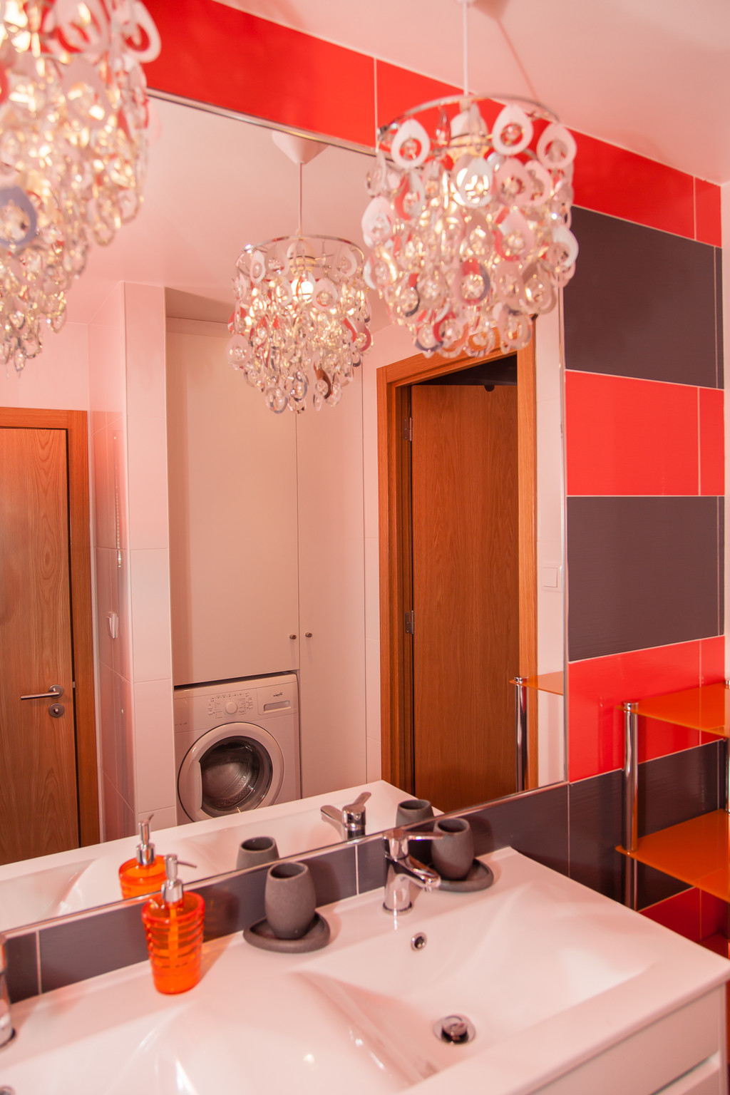 Nice room for (Girl)student, near the Place de la Republique