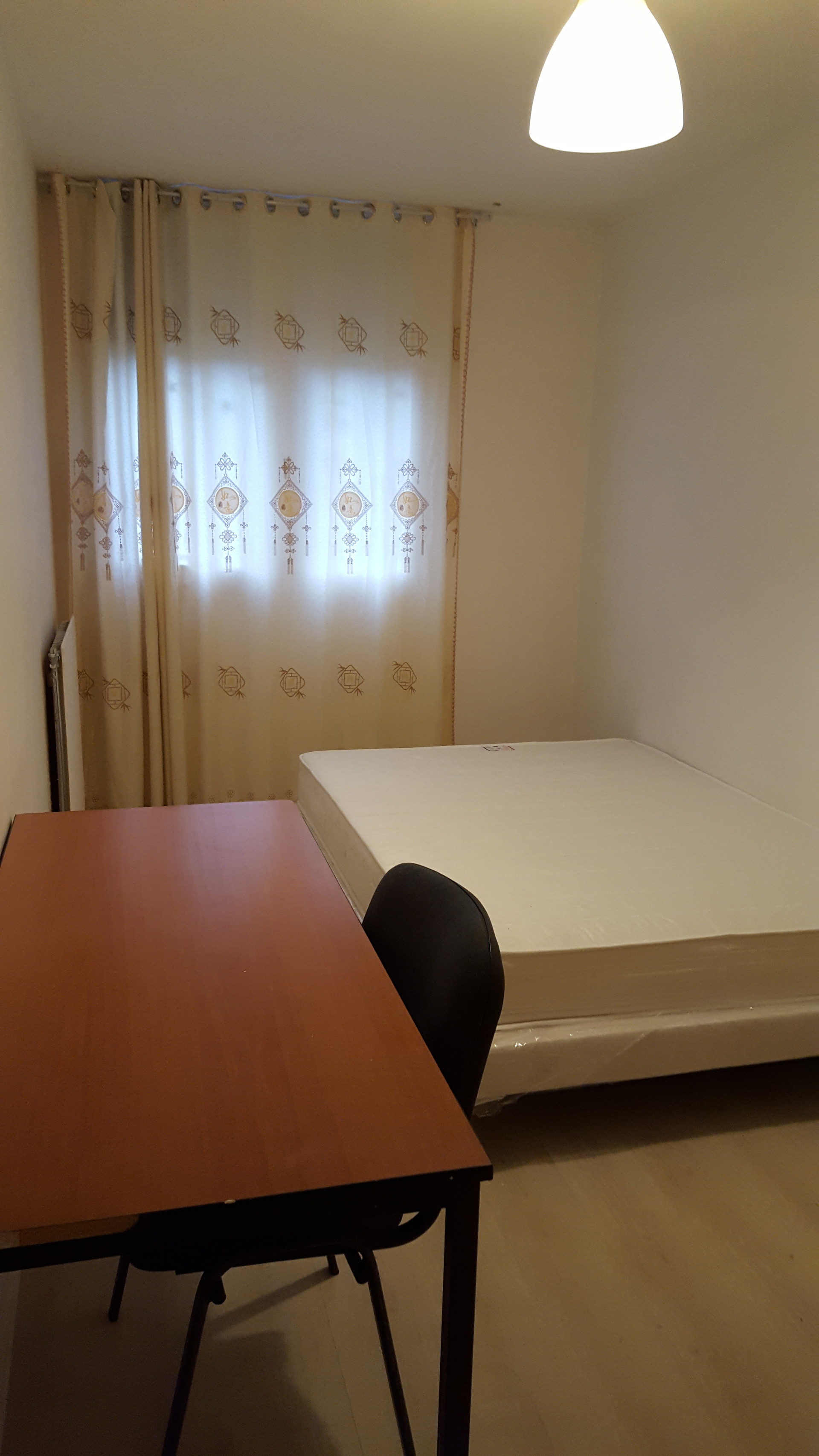 comfortable bedroom to rent Room for rent Lyon