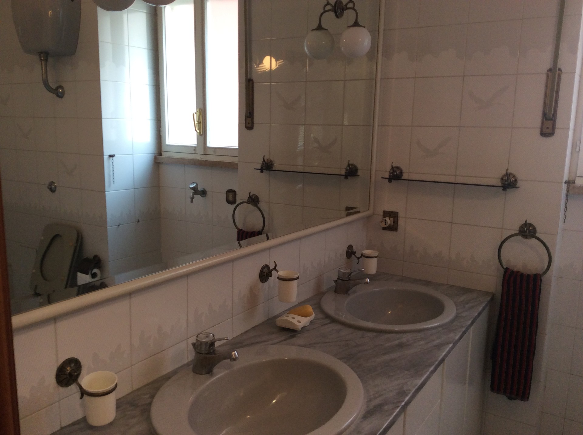 Comfortable fully equipped home for students, doc and postdoc in the