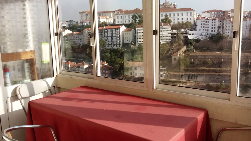 Cool single room close to Coimbra University