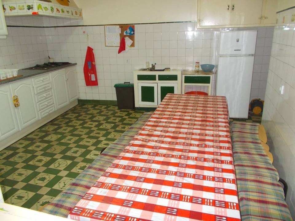 Cool single room in student house in Coimbra near university