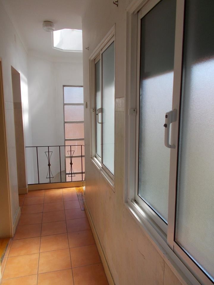 Cool single room in student house in Coimbra near university
