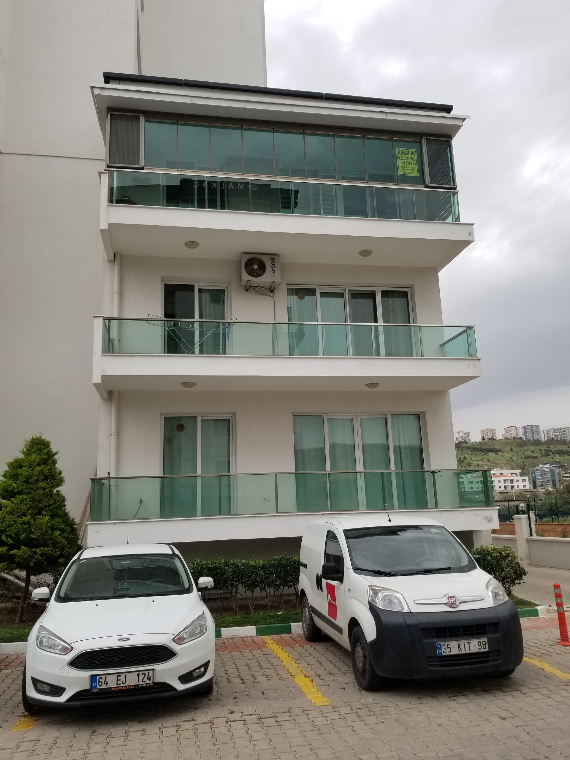 Cosy ,sunny and furnished apartment with closed balcony, with swimming