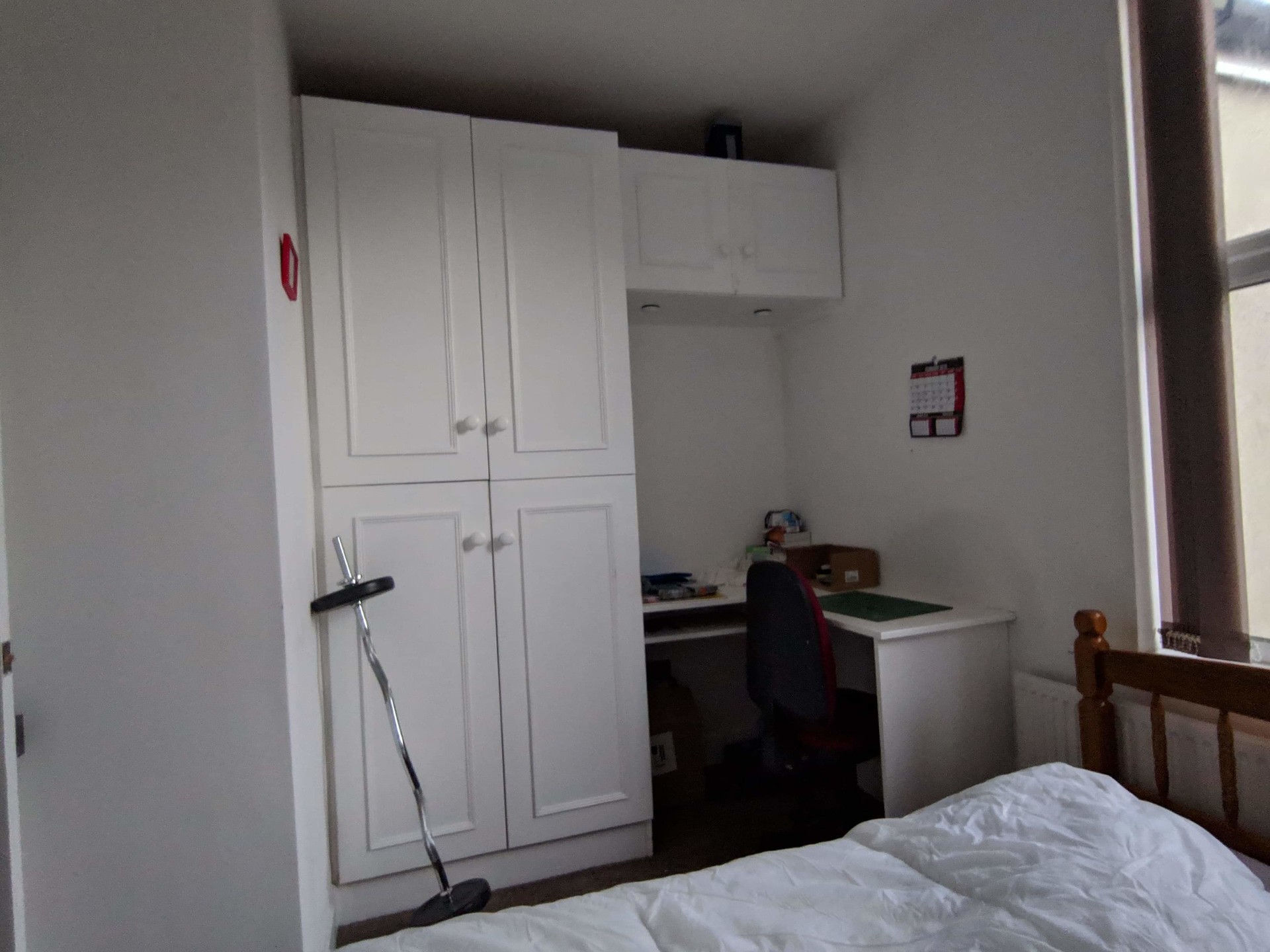 Cozy Double Bedroom For Rent In Central Sheffield