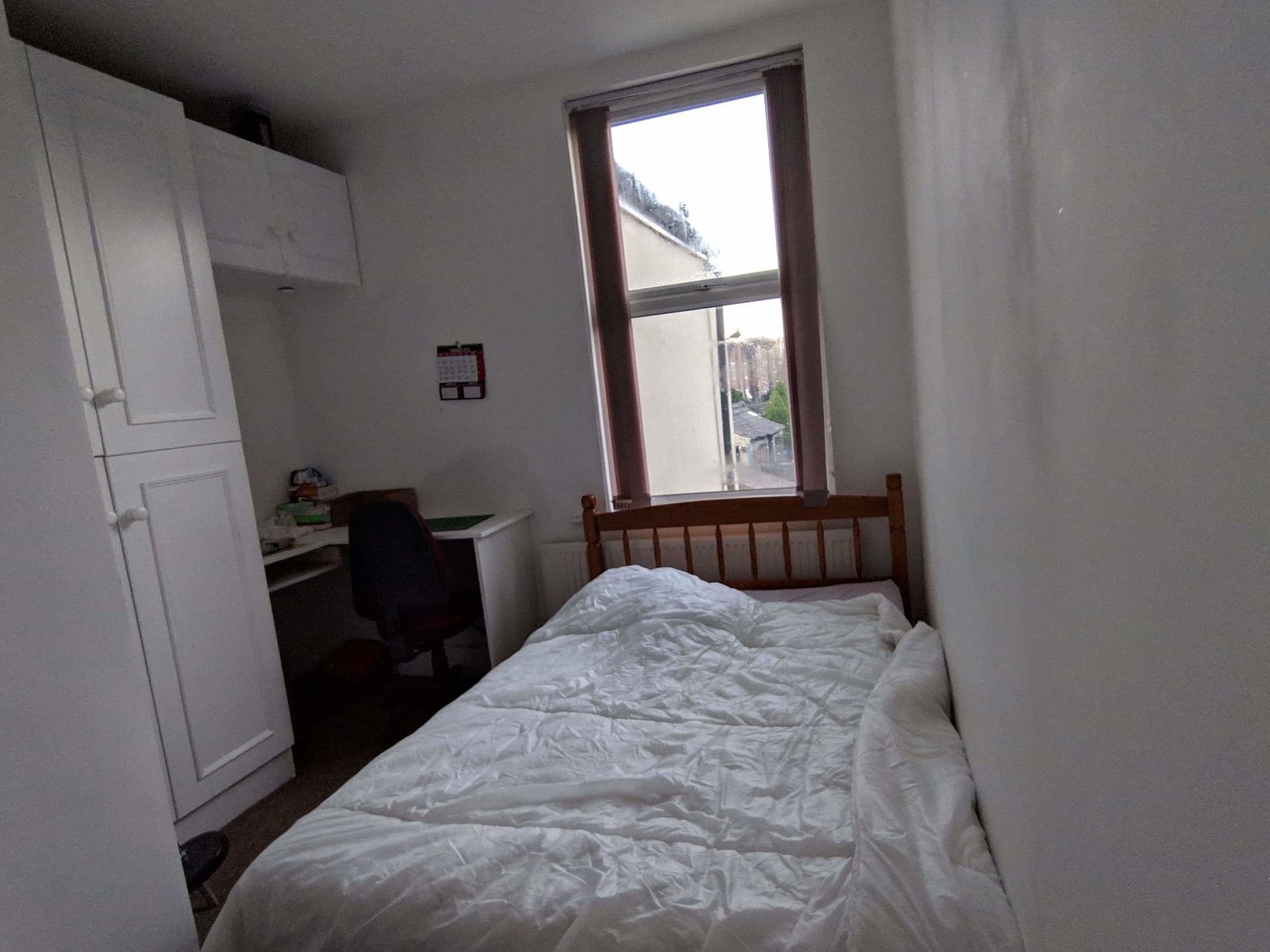 Cozy Double Bedroom For Rent In Central Sheffield