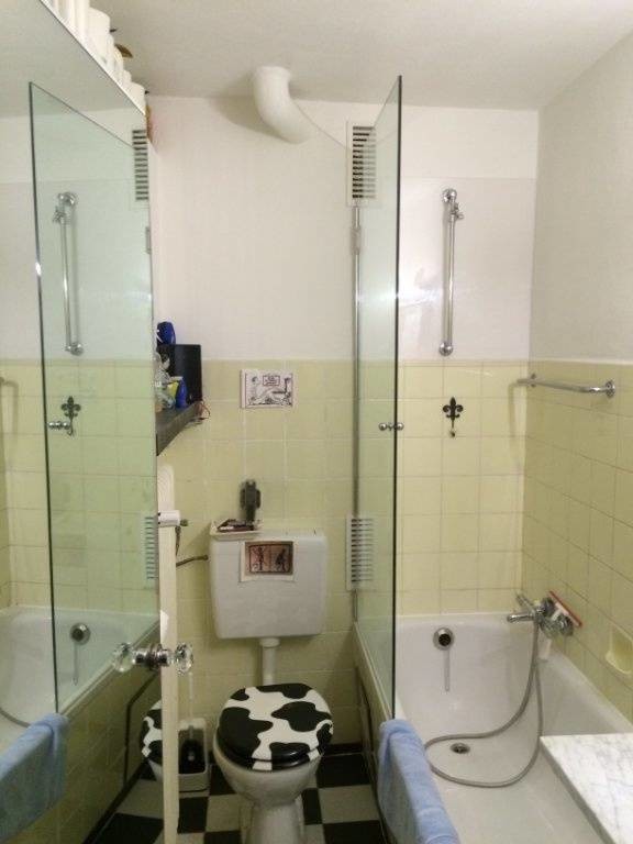 Spacious One Bedroom Apartment Available for rent in Munich Room for