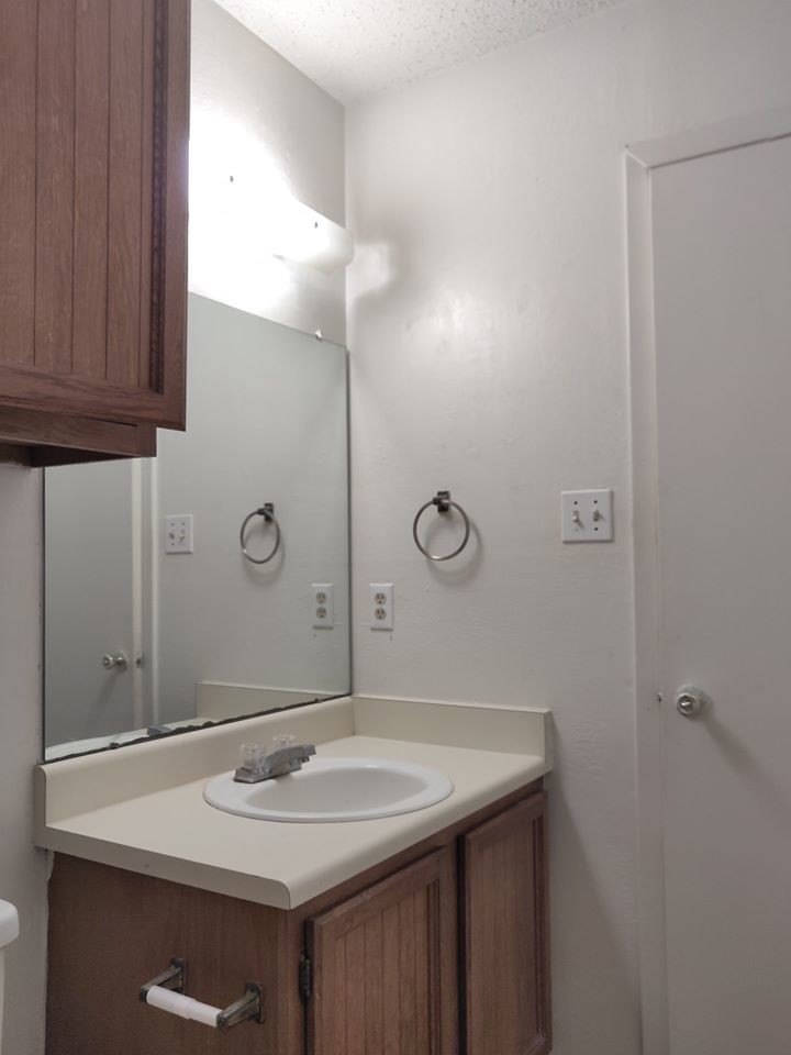 Master Bedroom Private Bath Unbeatable Price In The Austin Area