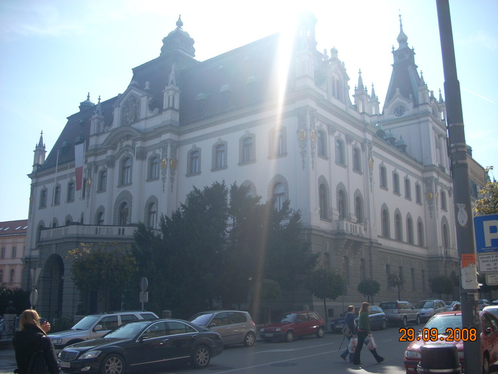 Universidad de Ljubljana, Plaza del Congreso (Kongresni Trg)