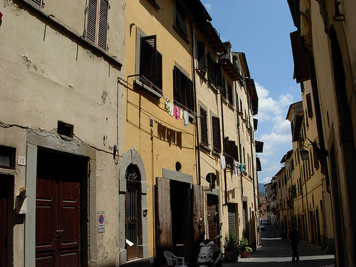 Via Pescioni centro storico Erasmus photo Arezzo