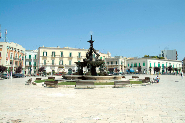 discovering-small-town-italy-giovinazzo-