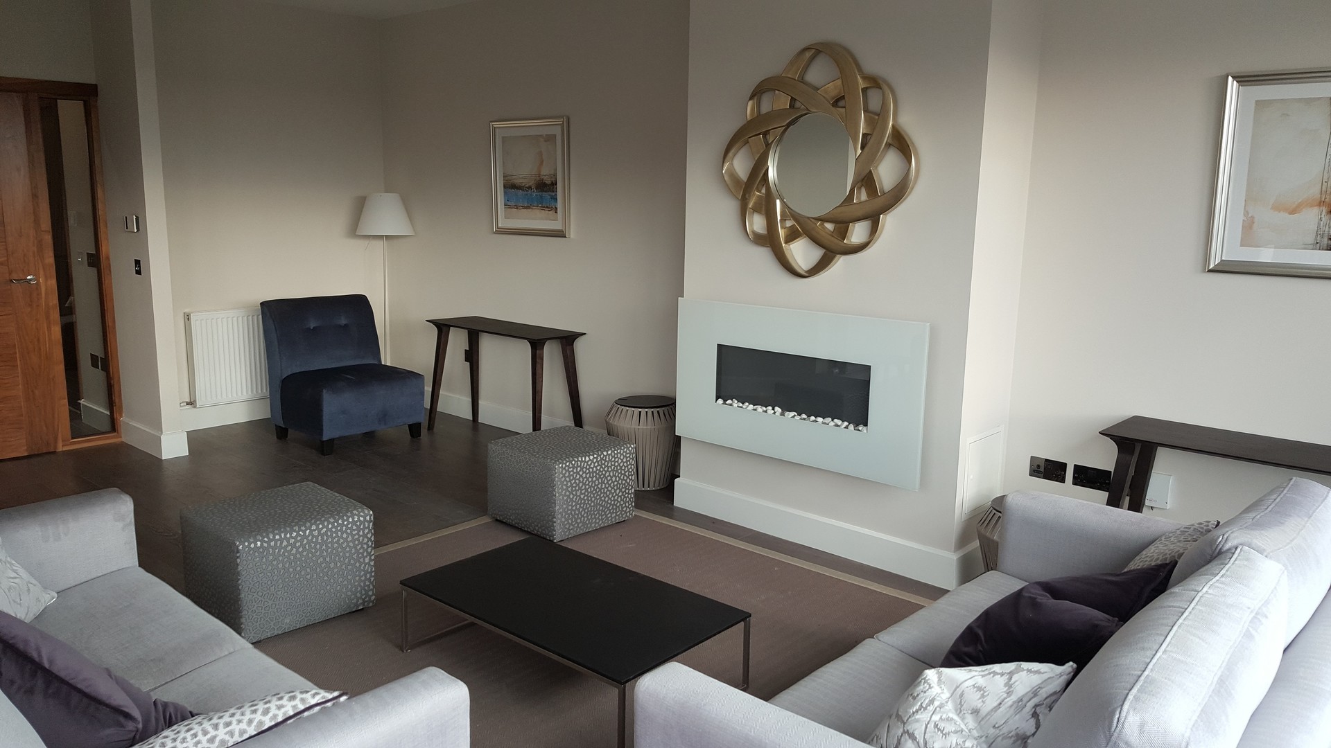 Double bedroom in luxurious penthouse apartment in Dublin 5 Room for