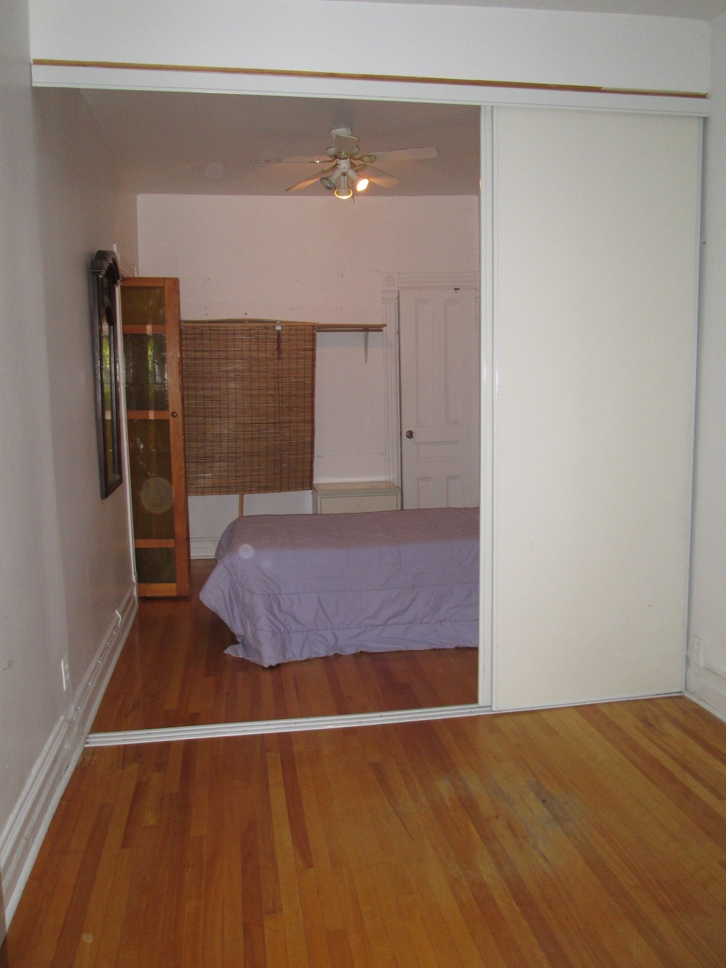 Double Room To Rent In A Big Apartment In Montreal Quebec For A Young Female Roommate Only