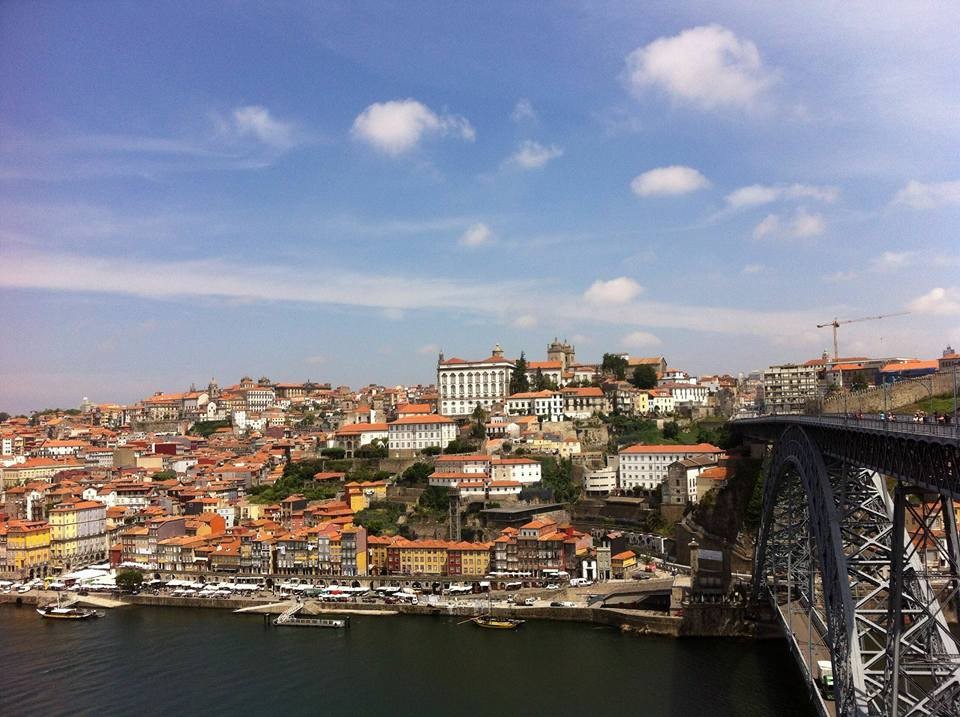 Douro river and Ponte Luis