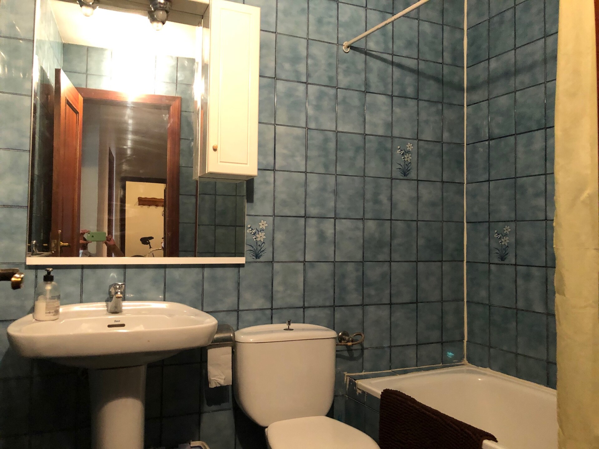 SE ALQUILA AMPLIO PISO DE 3 DORMITORIOS EN FLORIDABLANCA | Alquilar