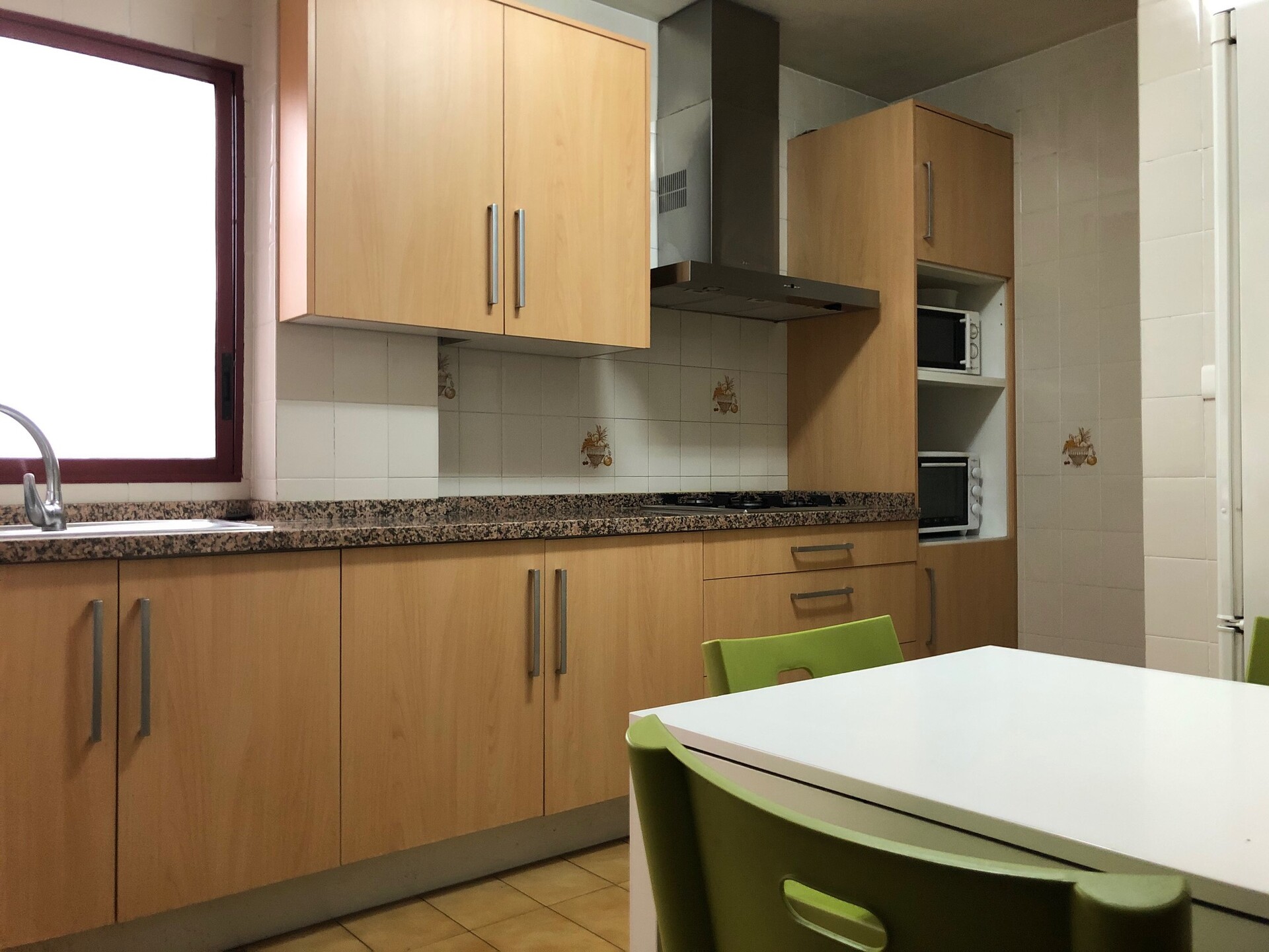 SE ALQUILA AMPLIO PISO DE 3 DORMITORIOS EN FLORIDABLANCA | Alquilar