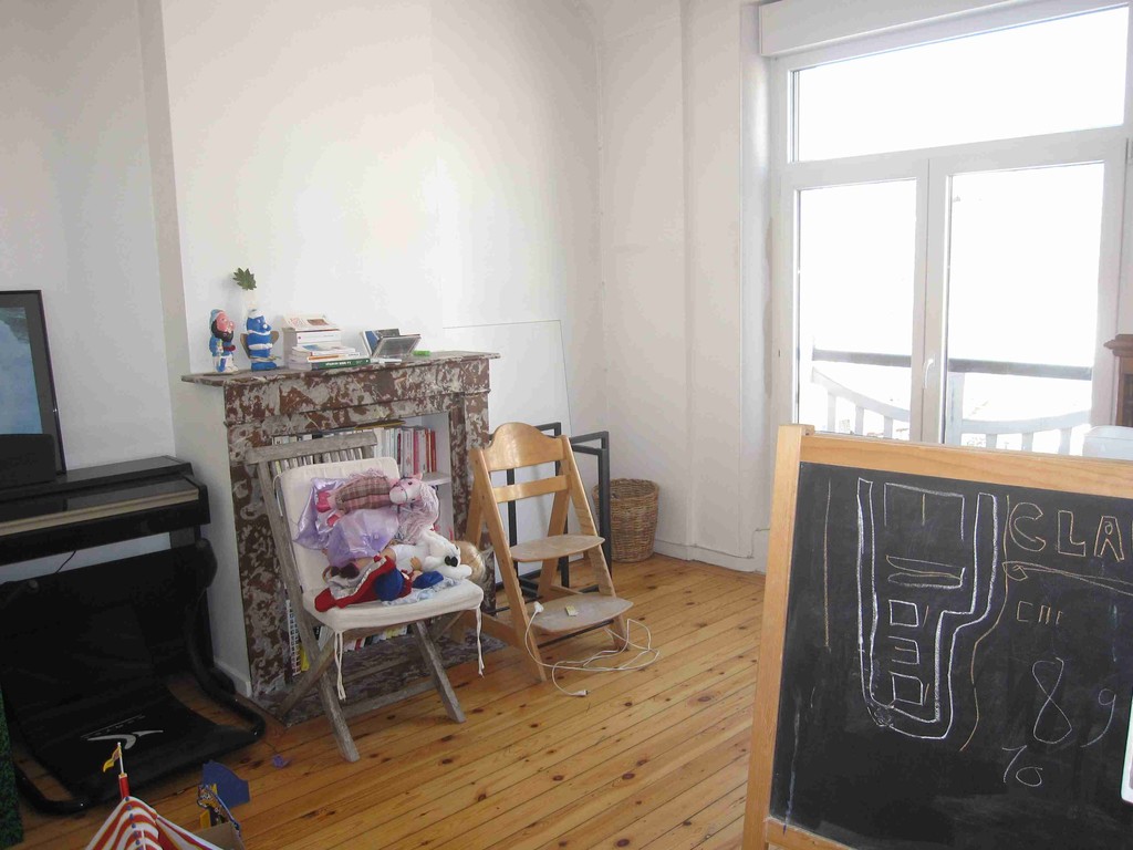 échange de service chambre à Lille Buisson contre baby