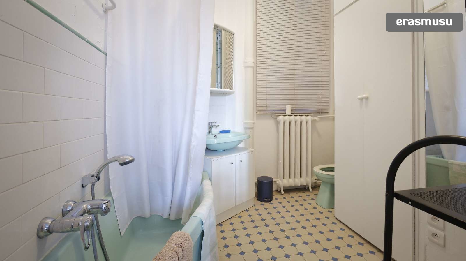 Elegant 1 Bedroom Apartment For Rent In Passy With Utilities Included