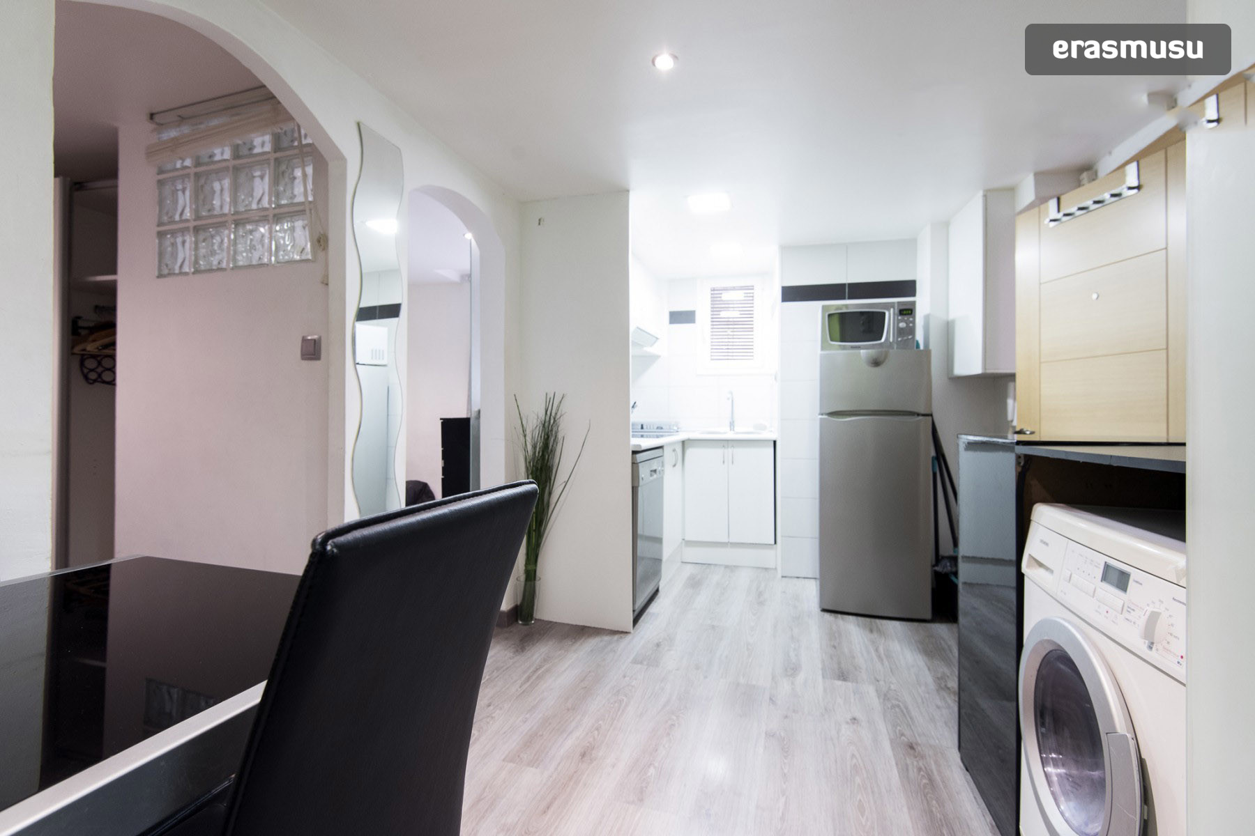 Elegante Apartamento De 2 Dormitorios Cerca De La Plaza De Catalunya - 