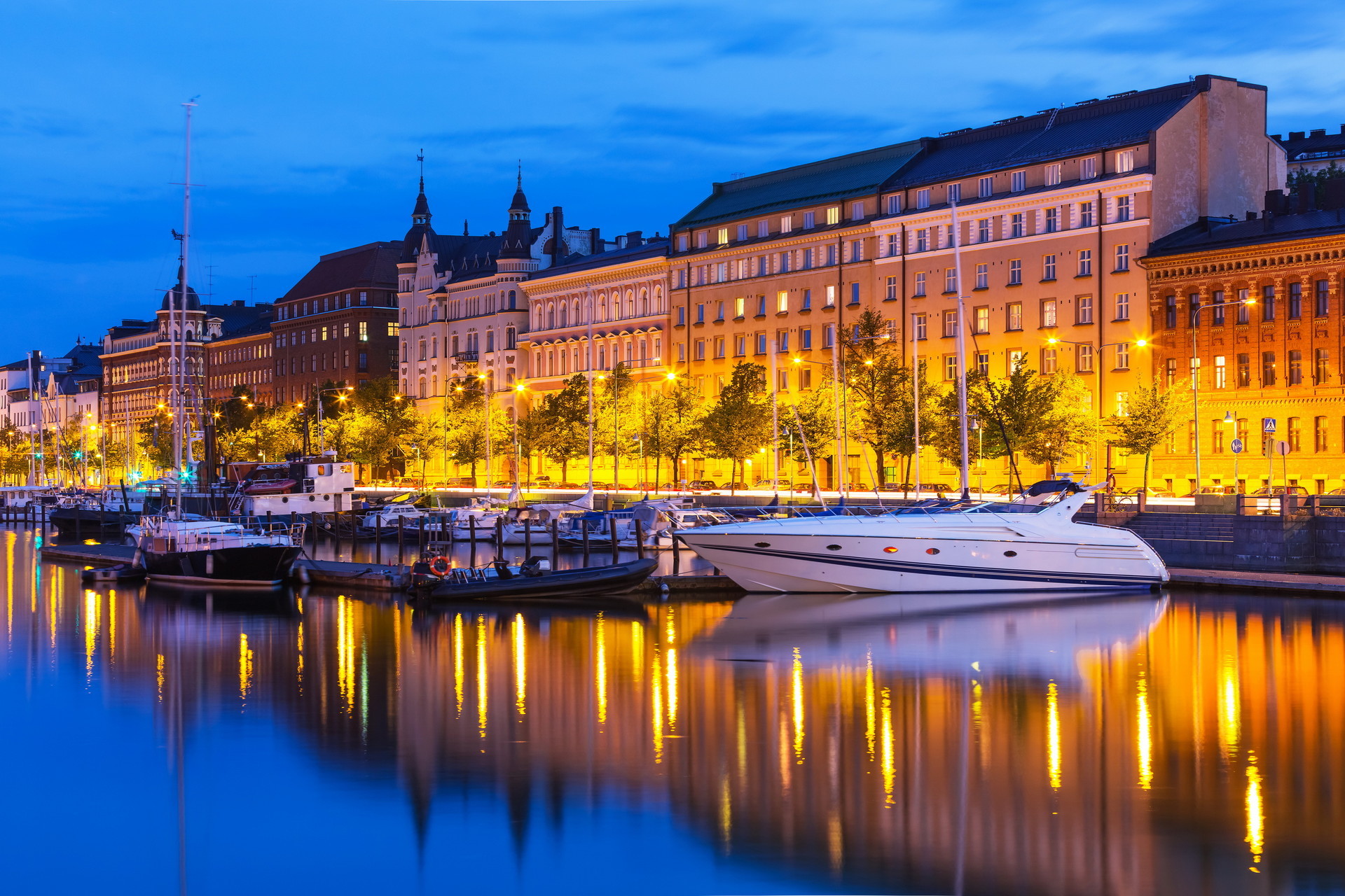 evening tour of helsinki