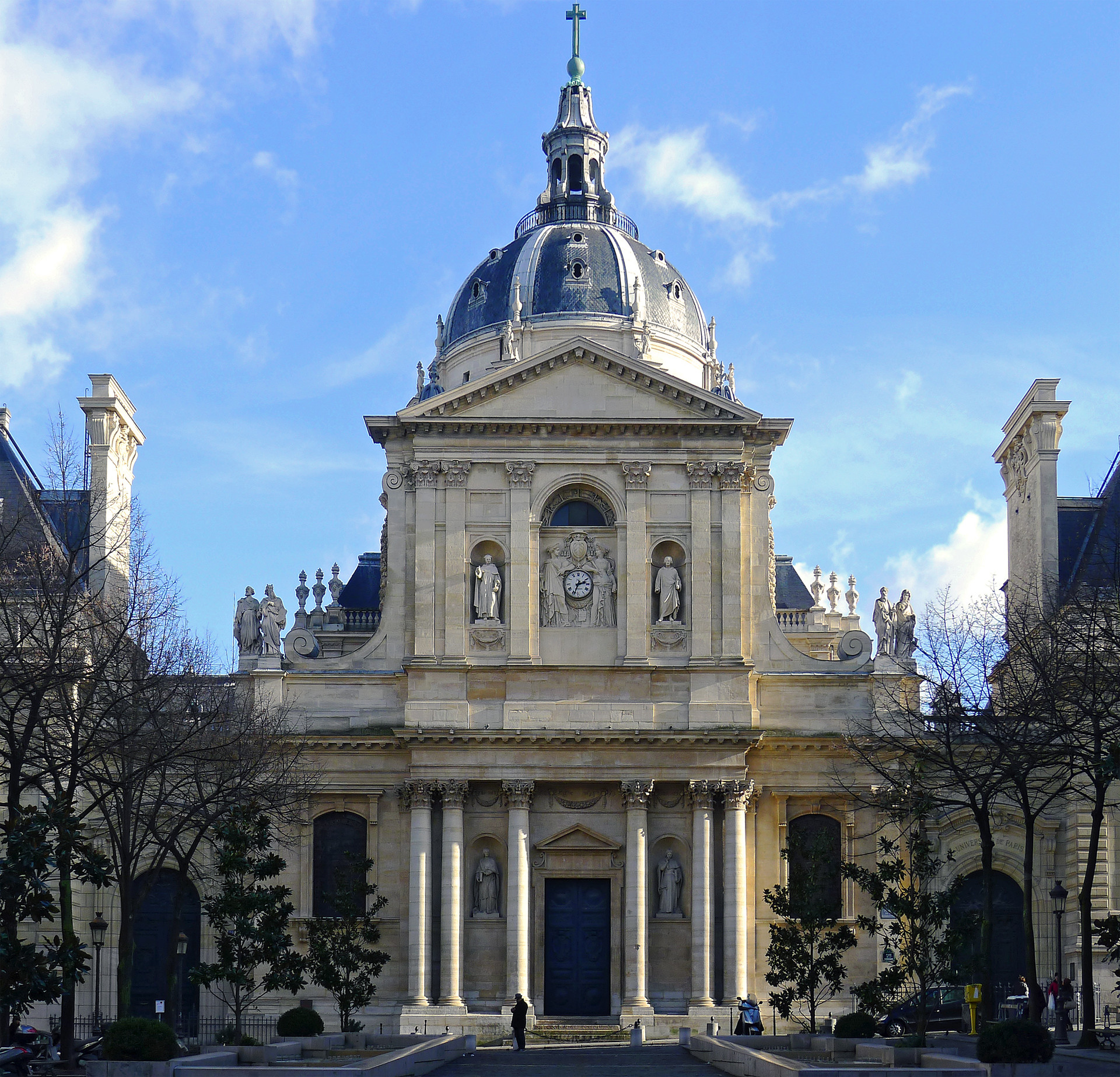 Experience at Paris-Sorbonne University Paris IV, France by César
