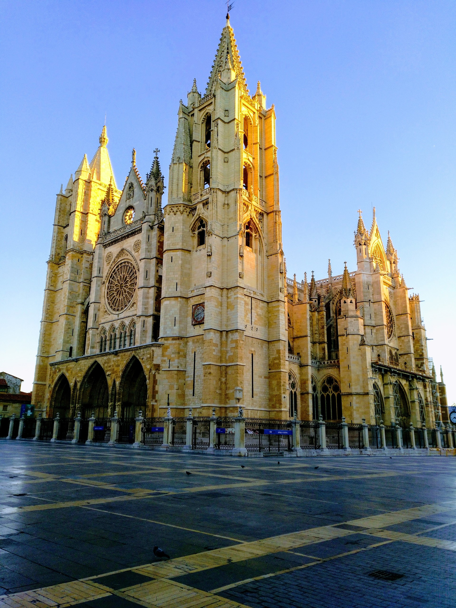places to visit in leon spain