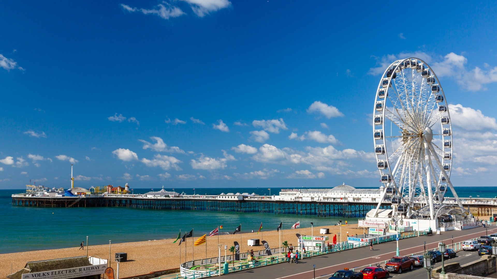 Brighton england. Брайтон город в Англии. Брайтон Бич Великобритания. Брайтон Пирс Англия. Брайтон Курортный город.