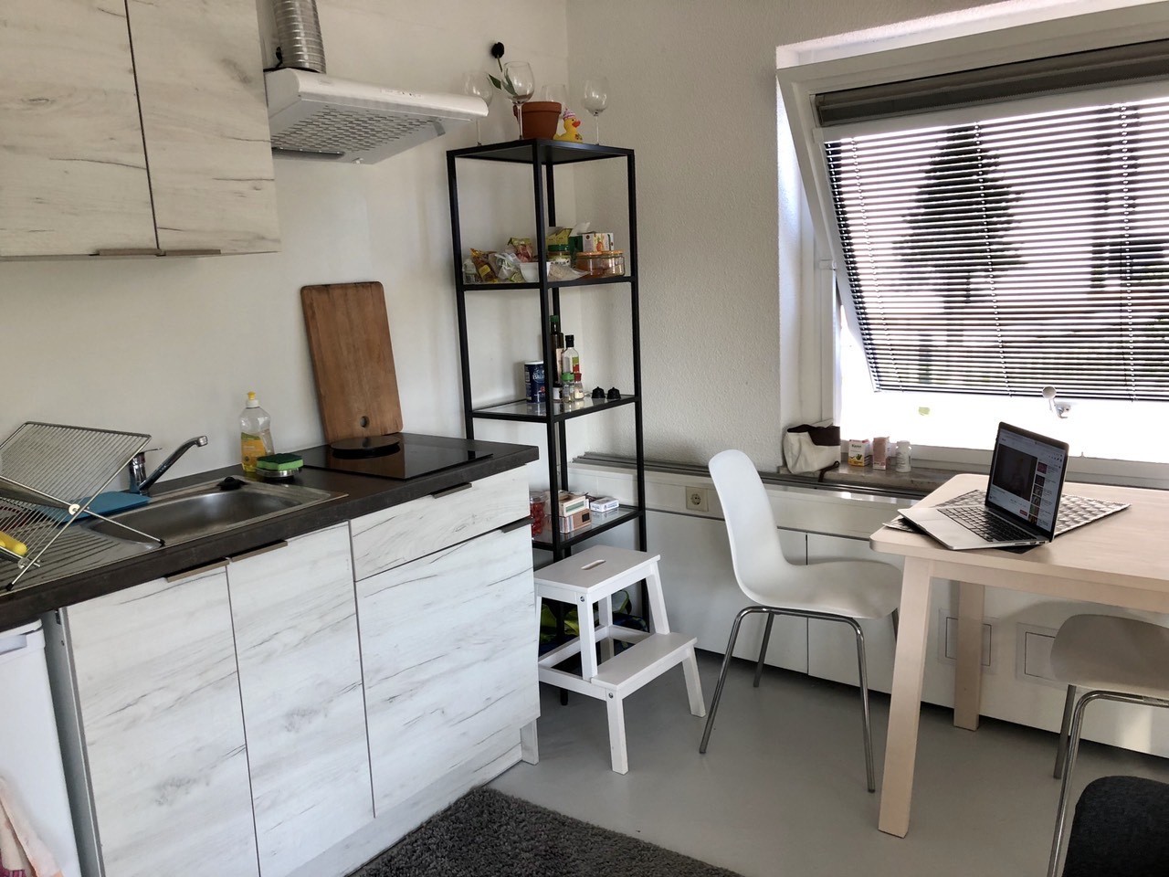 Spacious studio with private kitchen and bathrooms Rent studios Rotterdam