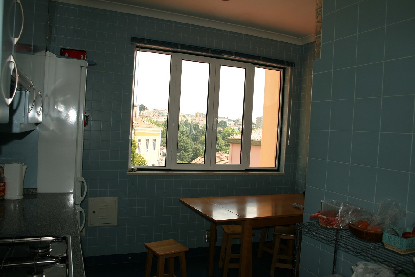 Fantástico quarto com varanda lindas vistas MENINAS