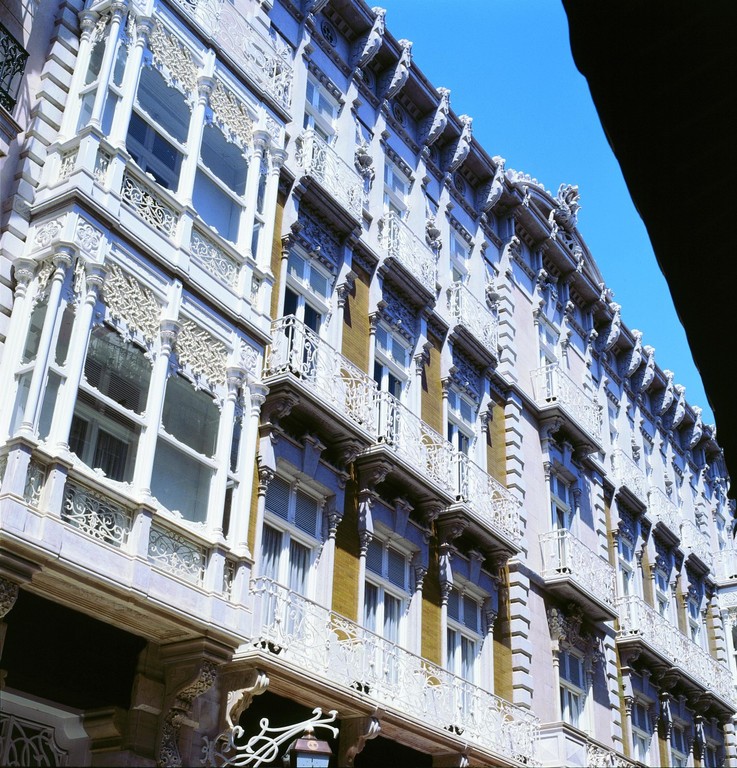 Casa Cervantes, edificio modernista de la Calle Mayor