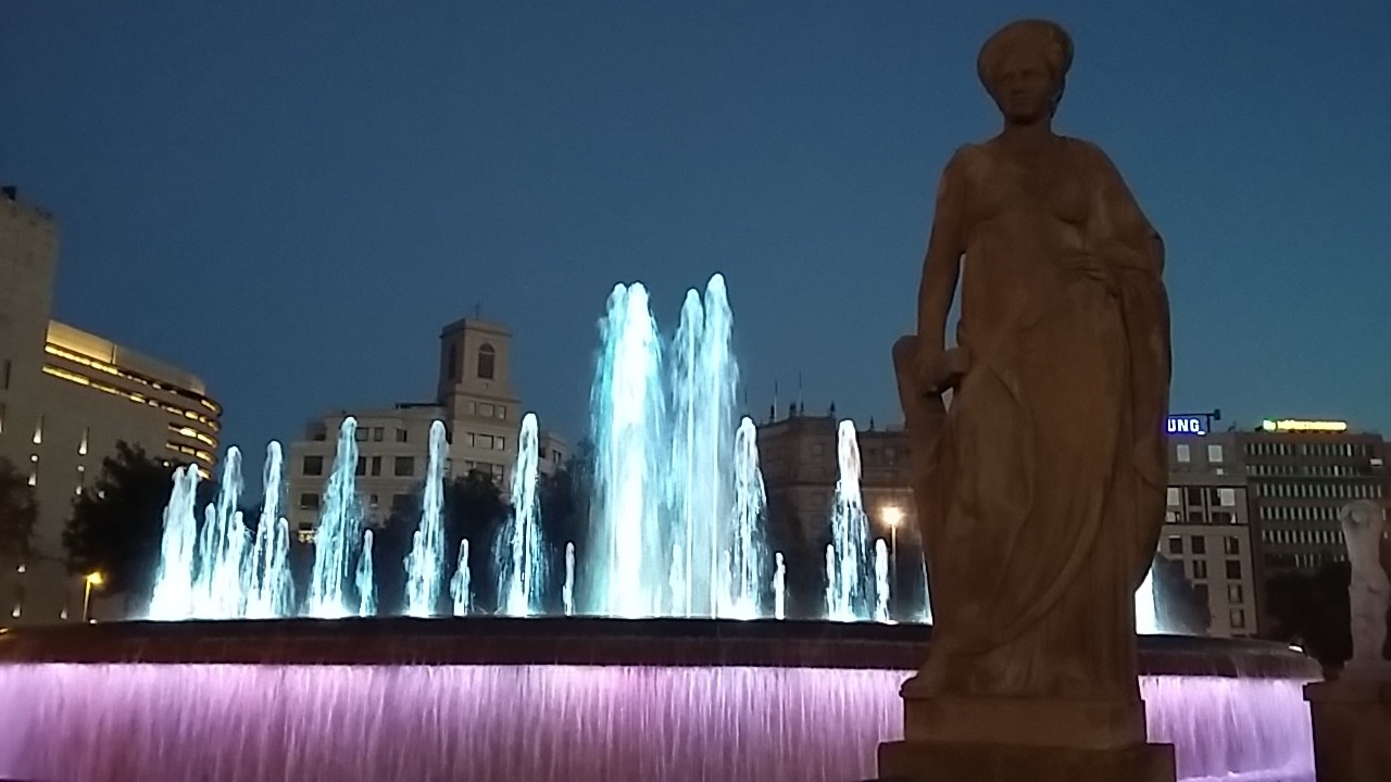 Fontaine Plaza Catalunya 