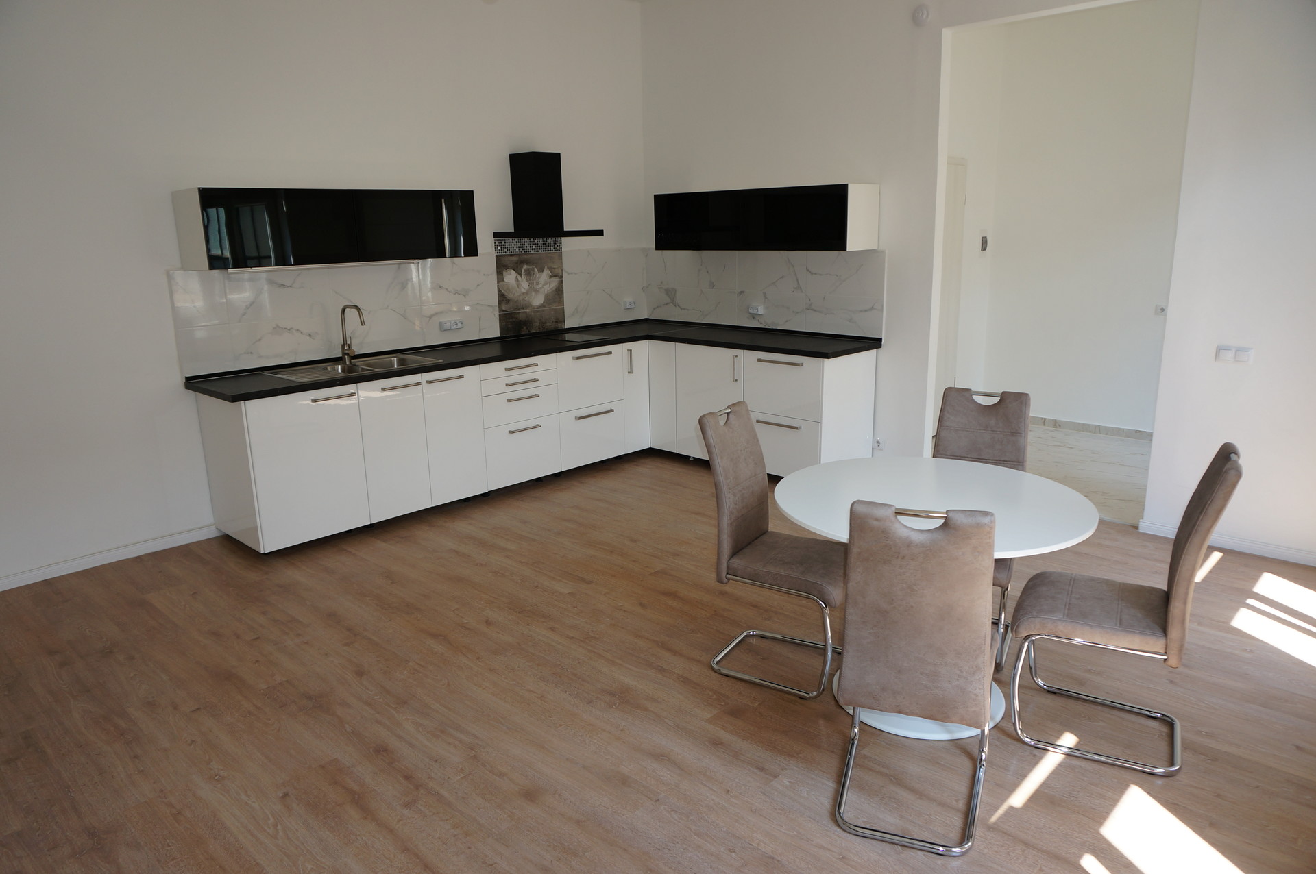 For rent Beautiful new apartment next to Astoria | Room ...