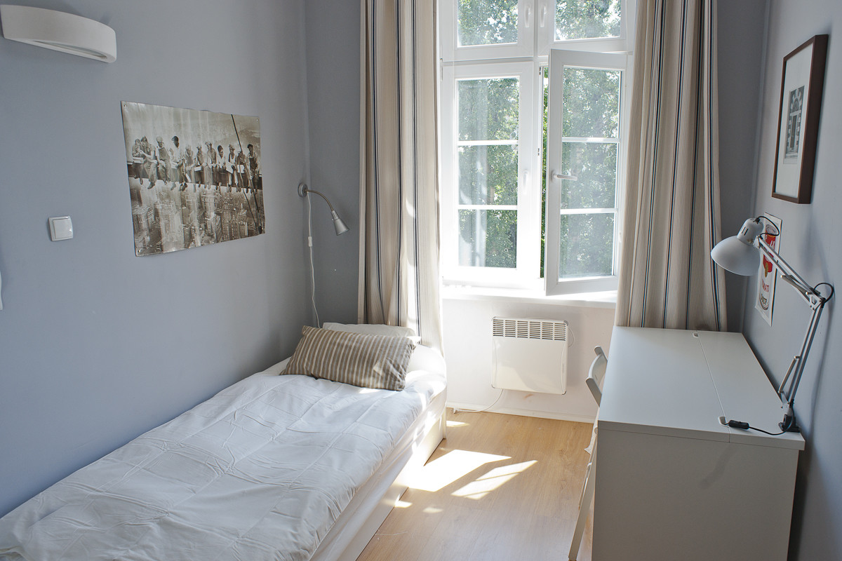 For rent a nice single bedroom in the city center Room for rent Wroclaw